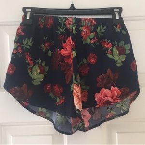 Rose shorts